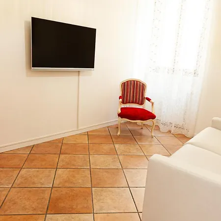 Residenza Catullo בית הארחה *