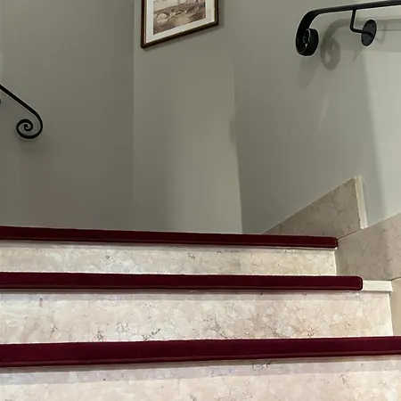 Residenza Catullo בית הארחה